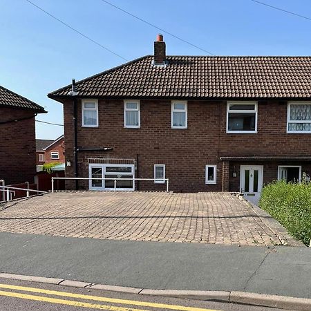 8 Pickering Road Vila Telford Exterior foto